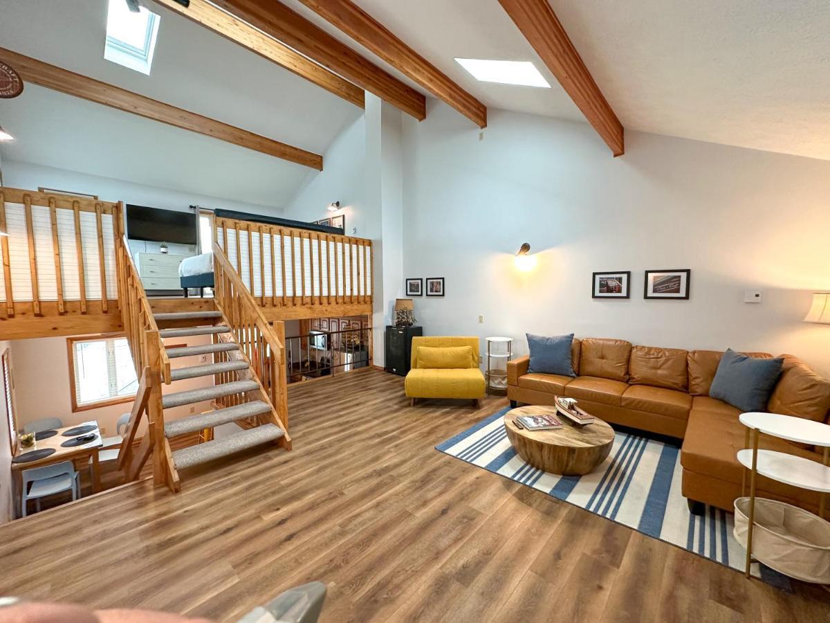 Fun Family Home Near Cedar Point Сендаскі Екстер'єр фото